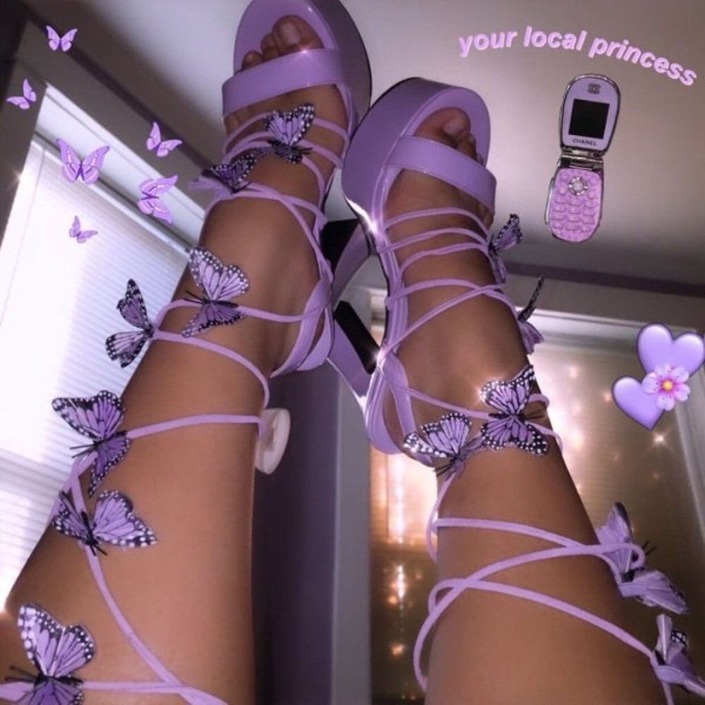 Sugar Thrillz pixie queen lace up 🧚🏻‍♀️ lilac